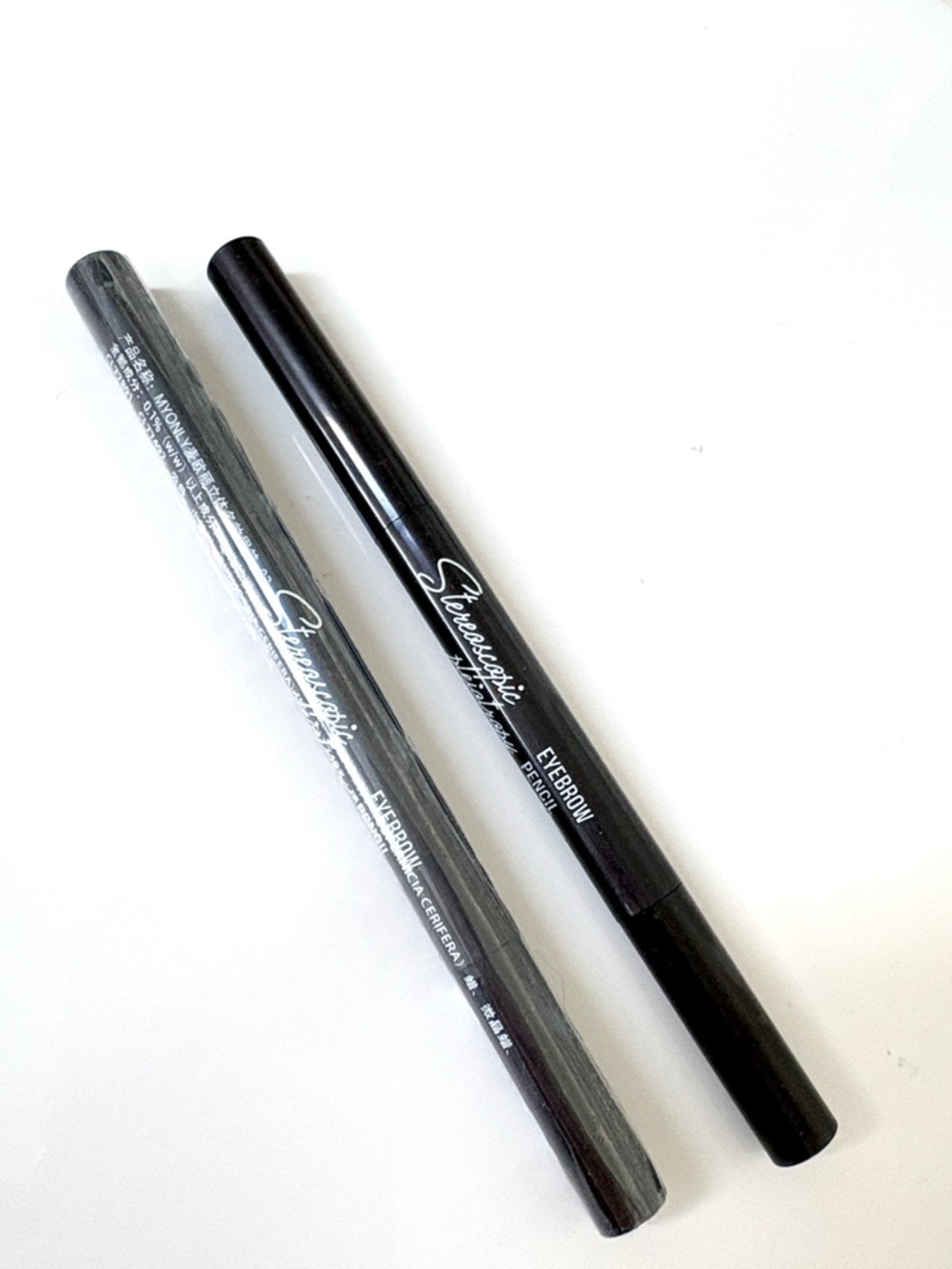 Light Brown Dual-Ended Eyebrow Pencil - Light Brown - Picture 9 of 9